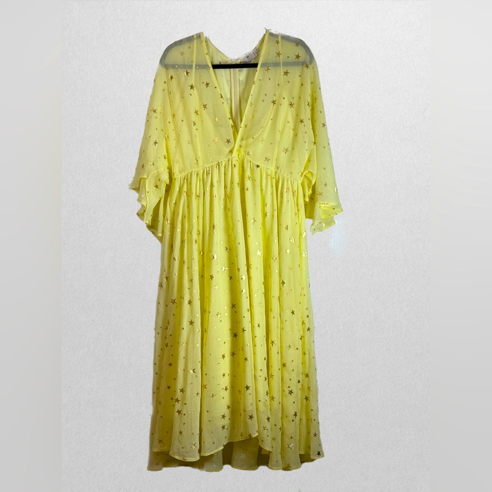 Queen Bee Maternity Yellow Maternity Dress w Gold Stars